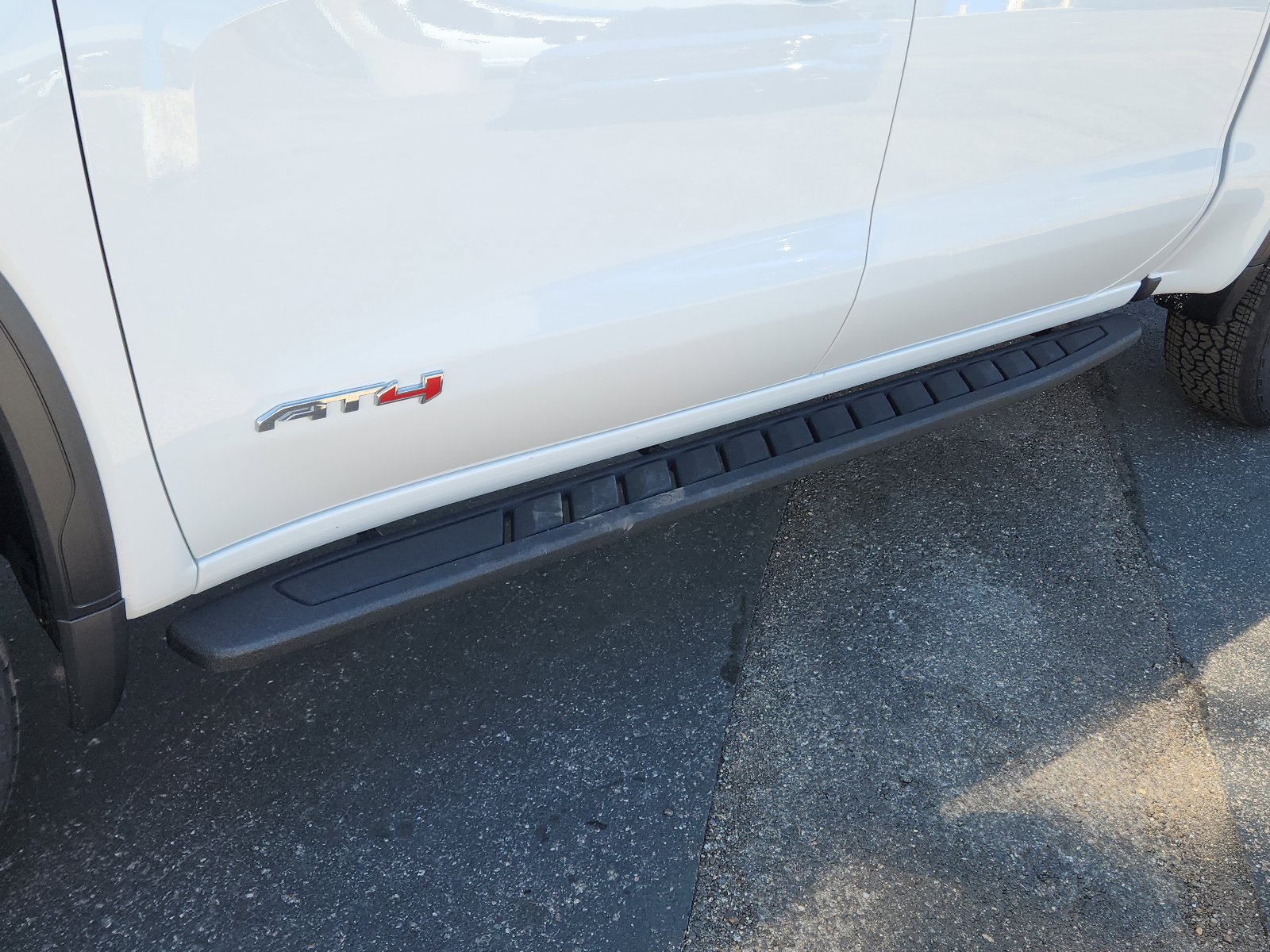 New 2026 GMC Sierra 1500 AT4 w/ AT4 Premium Package image 8