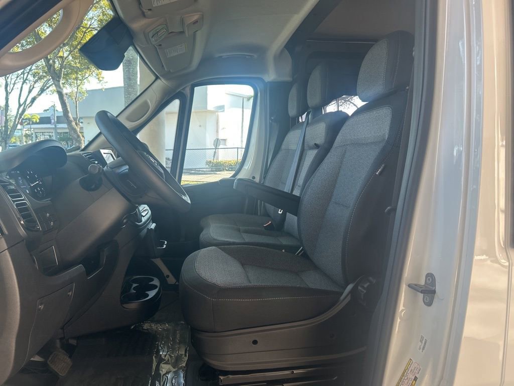 New 2025 RAM ProMaster 3500 w/ Crew Van Package image 35
