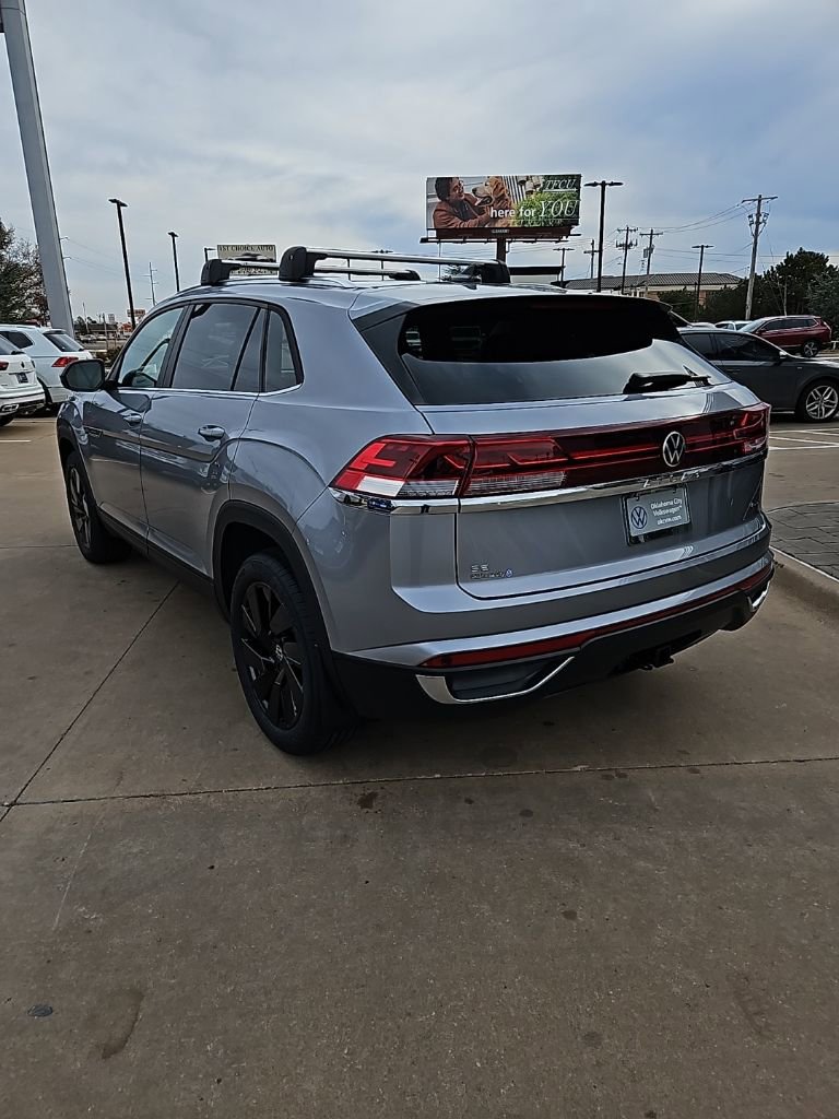 New 2026 Volkswagen Atlas Cross Sport SE image 7