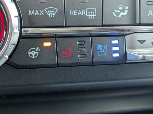 New 2026 Ford F350 Lariat w/ Black Appearance Package image 38