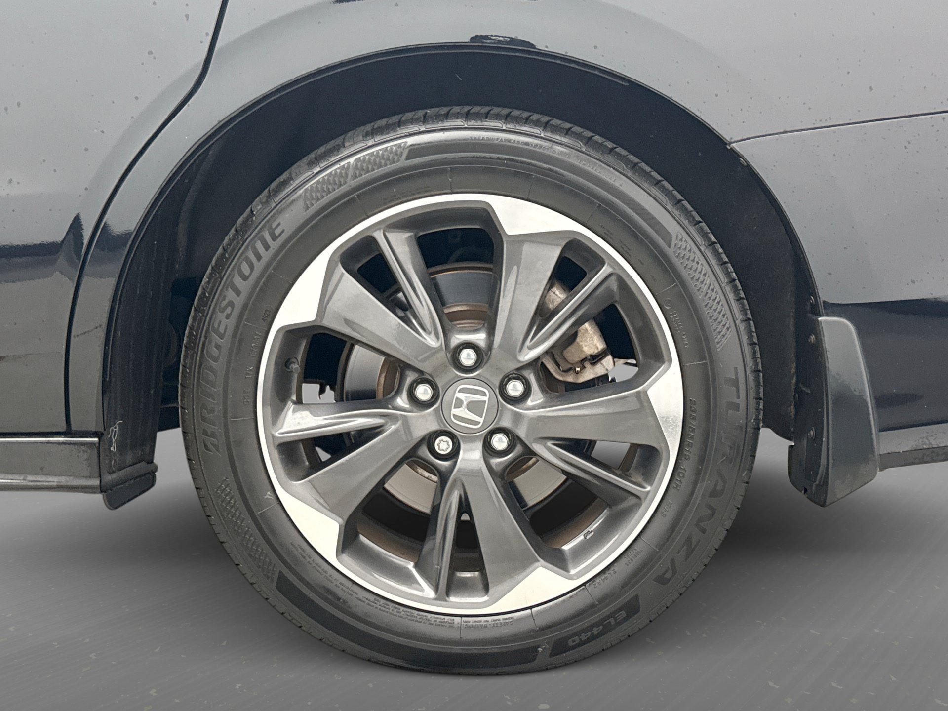 Used 2024 Honda Odyssey Elite image 13