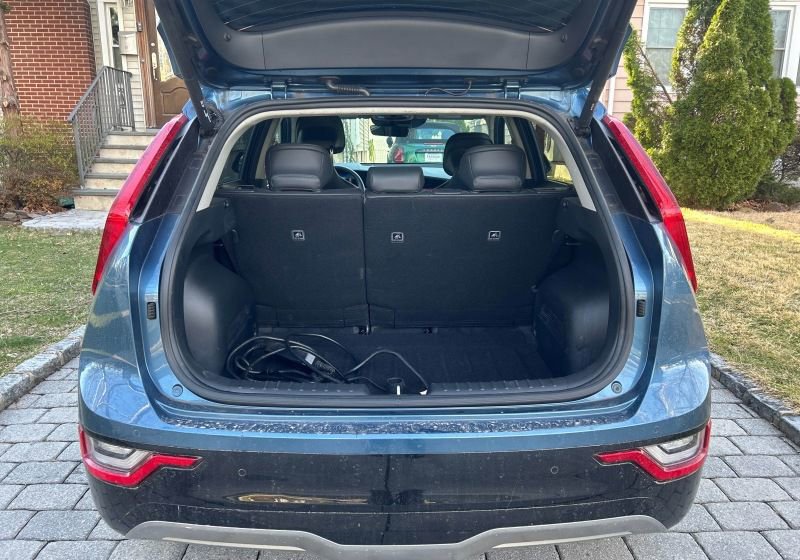 Certified 2023 Kia Niro Wave w/ Wave Preserve Package FWD image 17