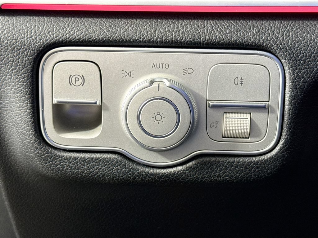 Used 2024 Mercedes-Benz GLS 450 4MATIC image 10