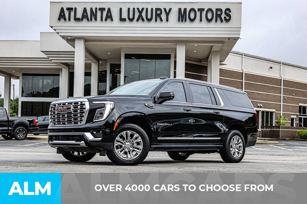 Used 2026 GMC Yukon XL Denali w/ Sun & Power Step Package AWD/4WD image 3