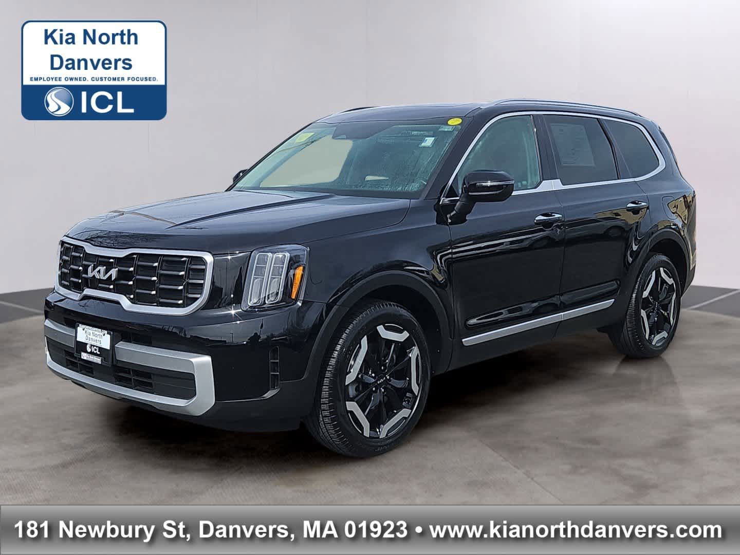 Used 2023 Kia Telluride S w/ S Sunroof Package