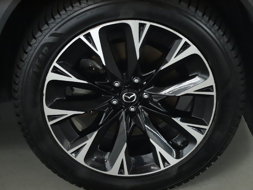 Certified 2024 MAZDA CX-90 Plug-In Hybrid w/ Premium Plus AWD/4WD image 11