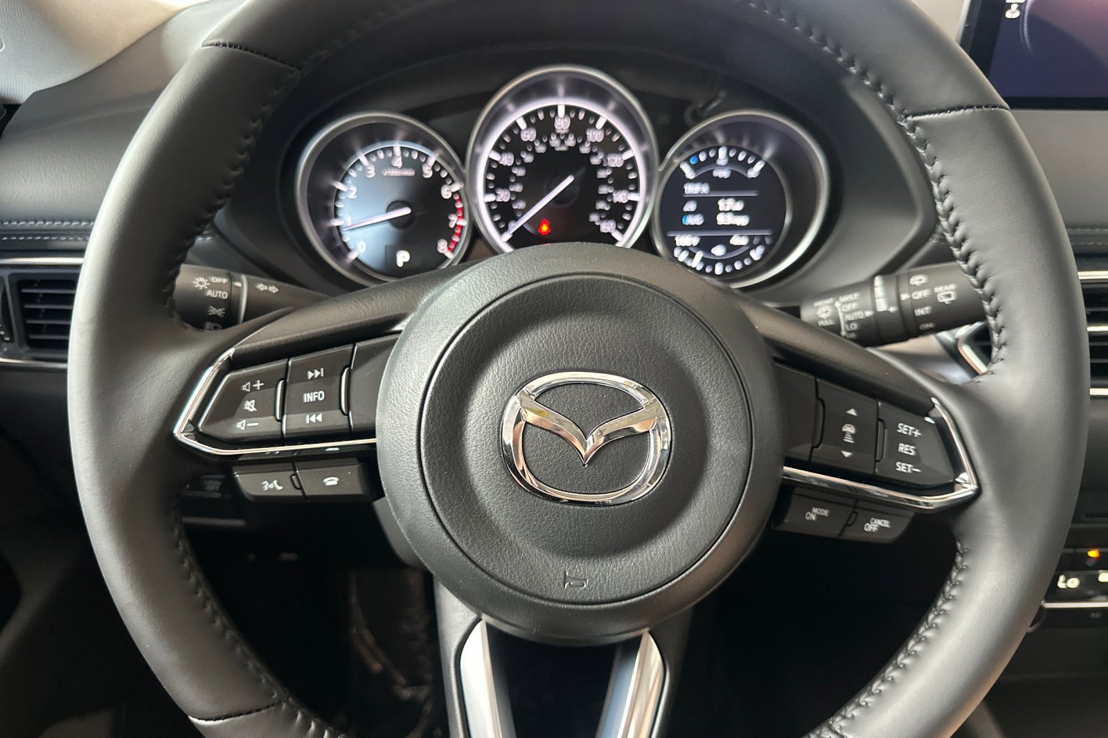 New 2025 MAZDA CX-5 AWD 2.5 S w/ Preferred Package image 24