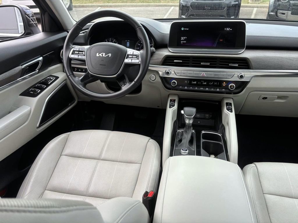 Used 2022 Kia Telluride EX w/ EX Premium Package image 31