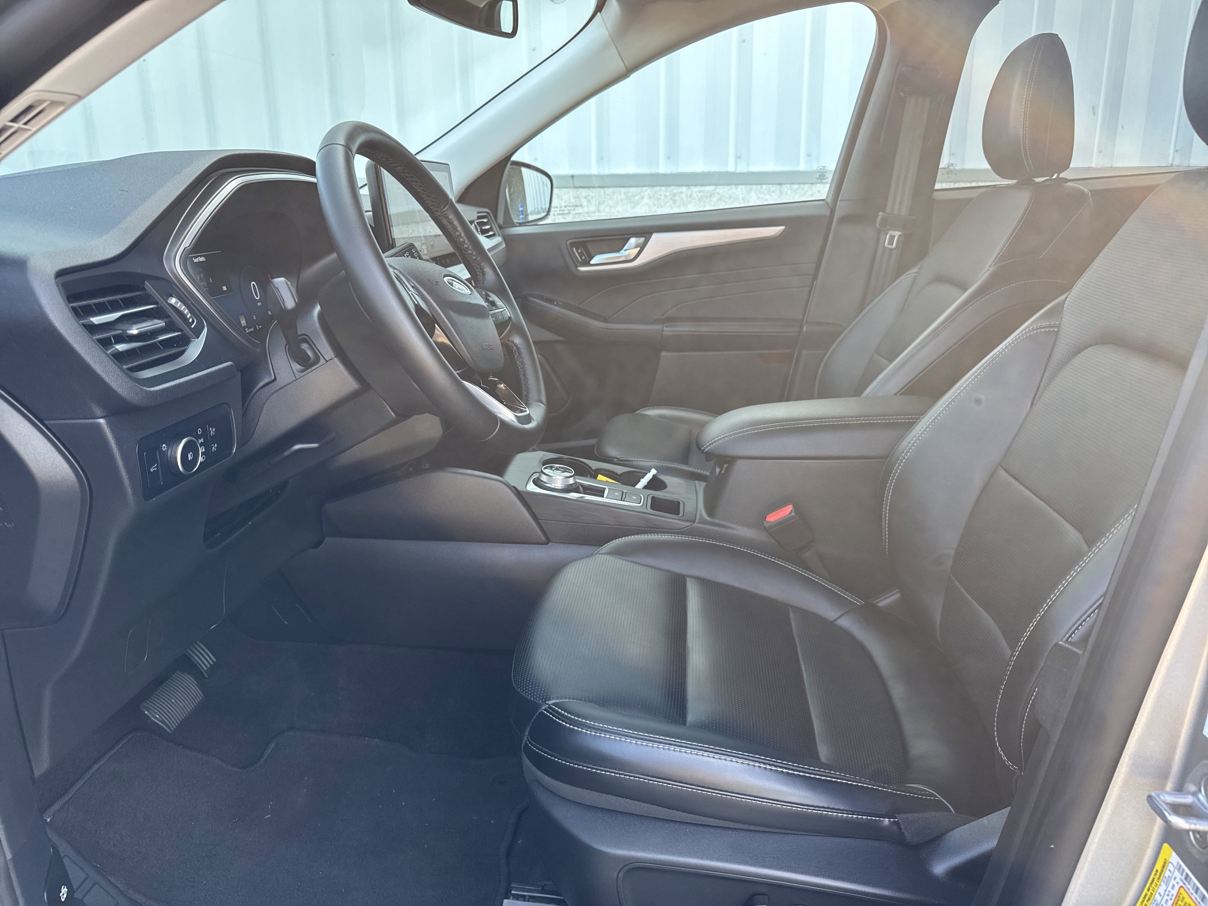 Used 2024 Ford Escape Platinum image 35