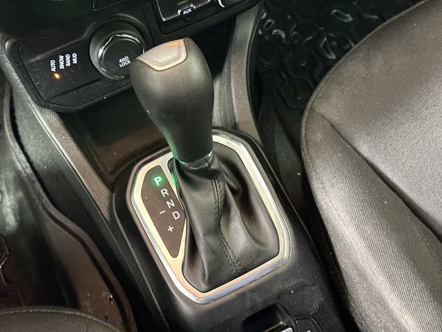 Used 2018 Jeep Renegade Sport w/ Power & Air Group image 13