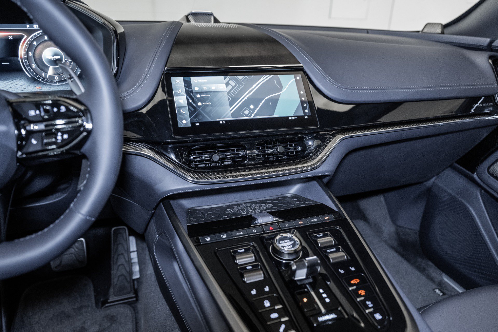 New 2025 Aston Martin DBX 707 AWD/4WD image 26