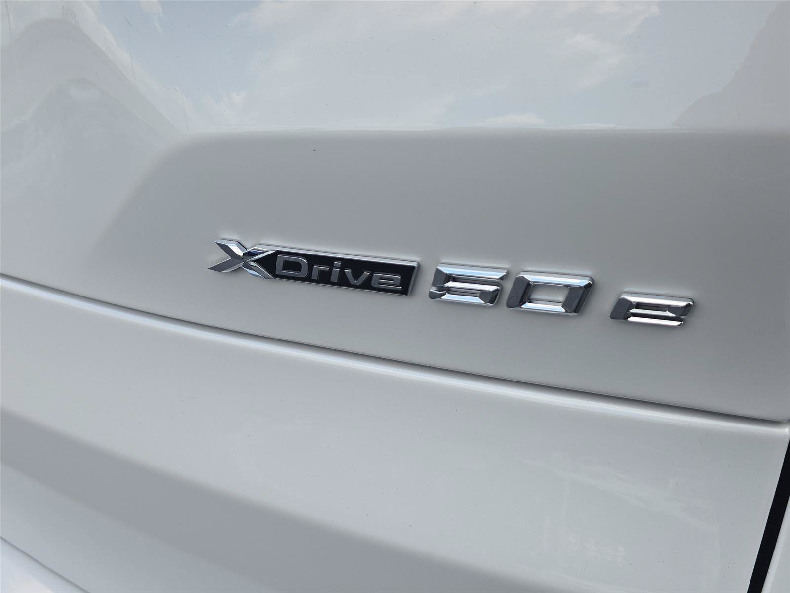 Used 2026 BMW X5 xDrive50e w/ M Sport Package AWD/4WD image 9