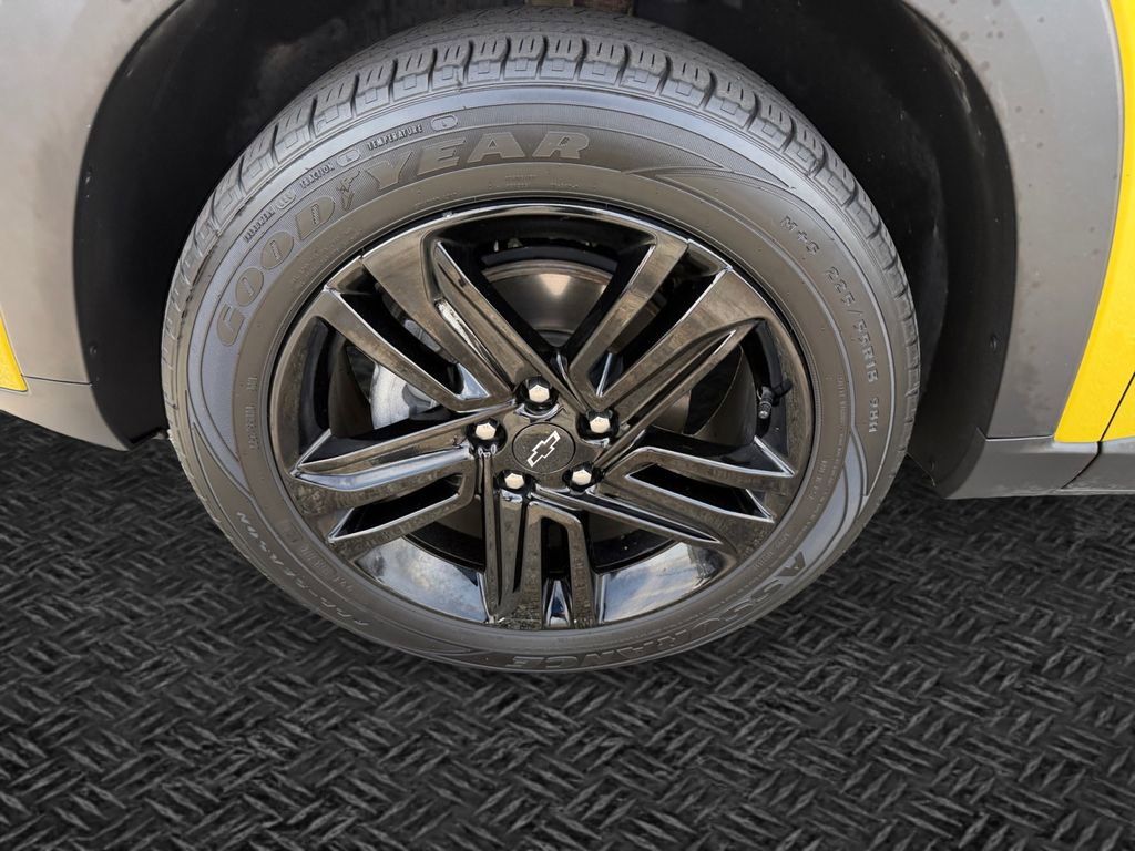 Used 2024 Chevrolet Trax ACTIV w/ Sunroof Package image 11