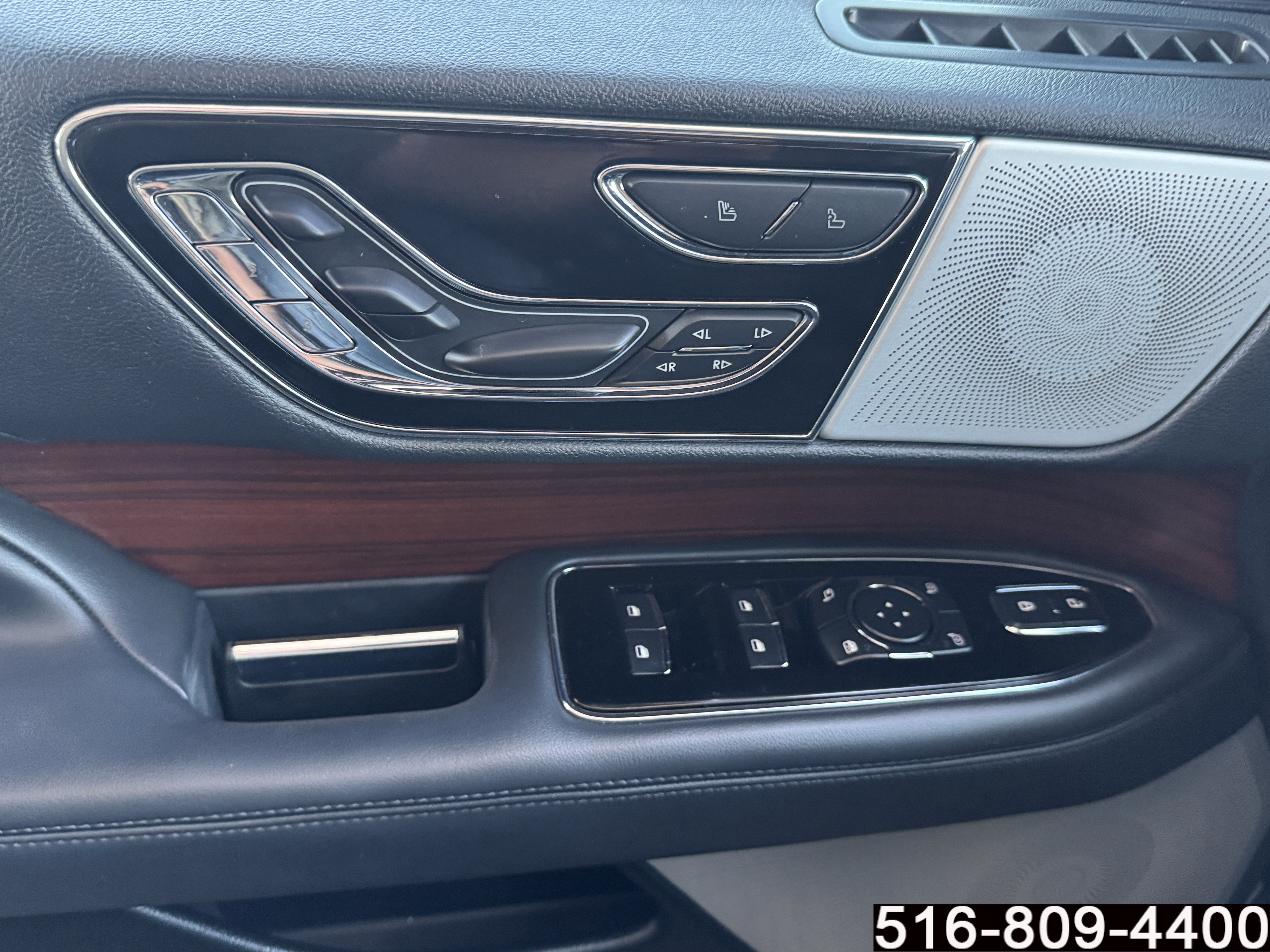 Used 2023 Lincoln Navigator Reserve AWD/4WD image 26