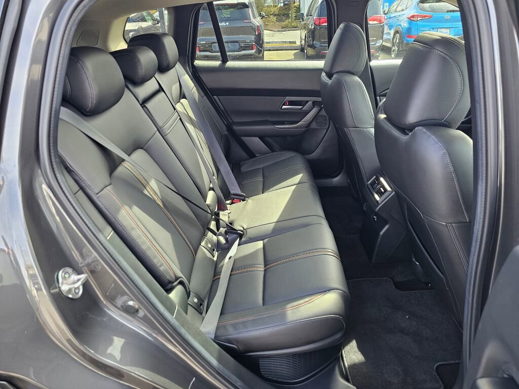 Used 2025 MAZDA CX-50 AWD 2.5 Hybrid w/ Premium Pkg image 28