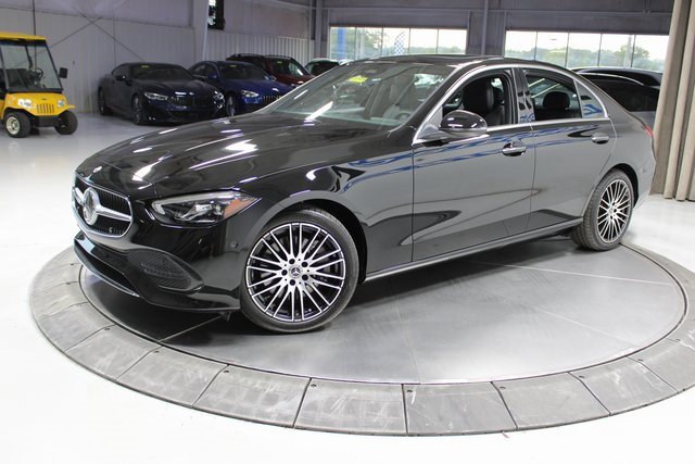 Used 2024 Mercedes-Benz C 300 Sedan image 4