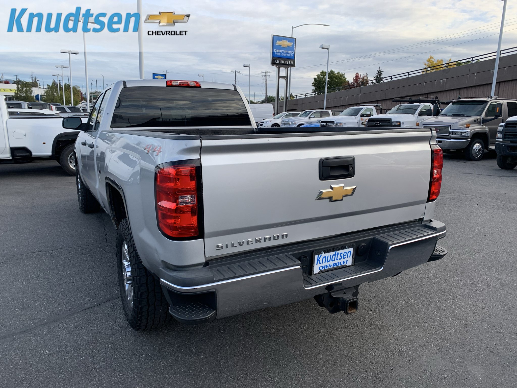 Used 2015 Chevrolet Silverado 2500 W/T AWD/4WD image 5