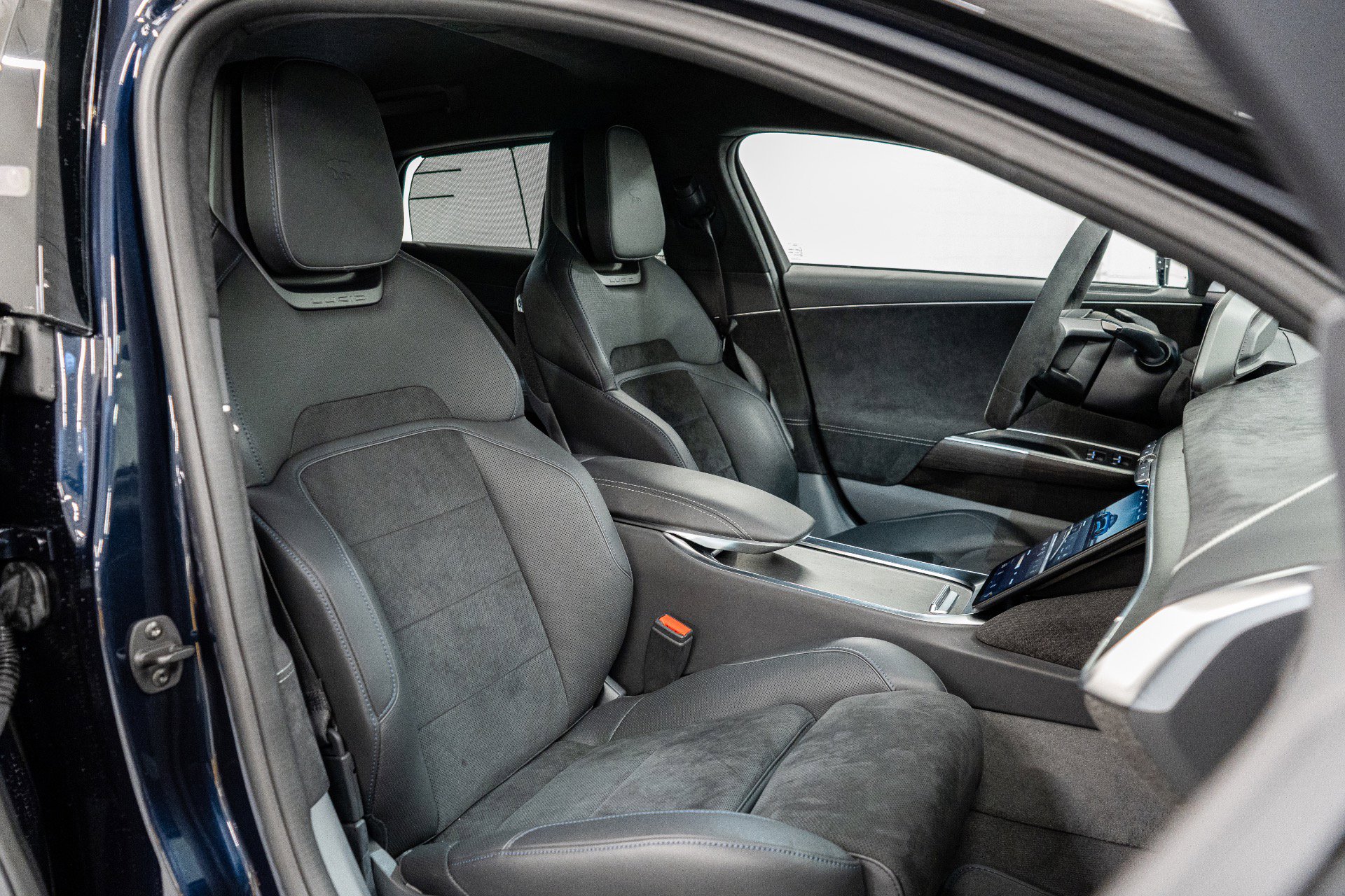 Used 2024 Lucid Air Sapphire image 34