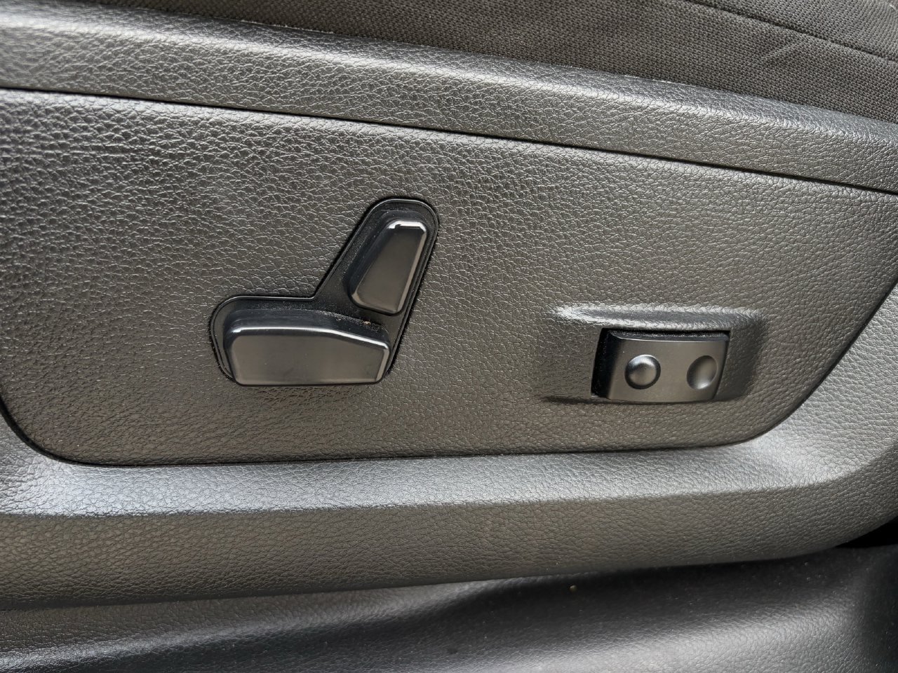 Used 2024 RAM 2500 Big Horn AWD/4WD image 26