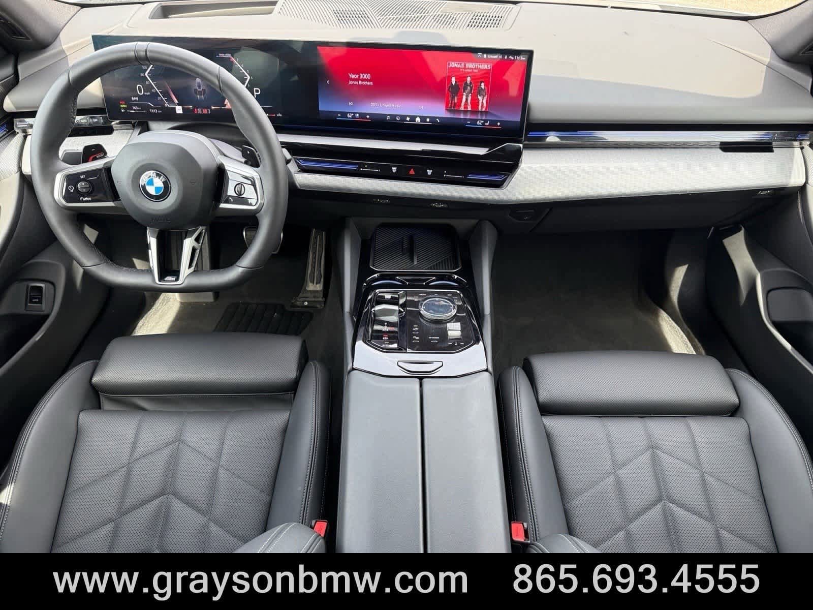 Used 2026 BMW 530i xDrive AWD/4WD image 18