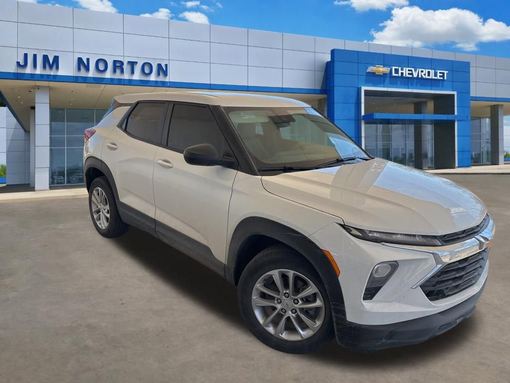 Used 2024 Chevrolet TrailBlazer LS w/ LS Convenience Package image 1