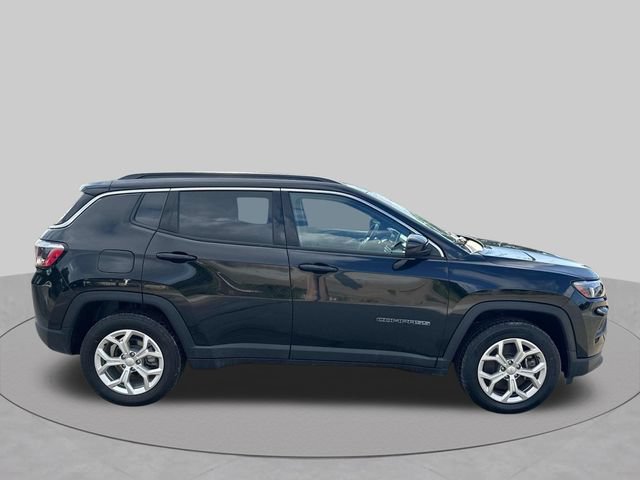 Used 2024 Jeep Compass Latitude AWD/4WD image 9
