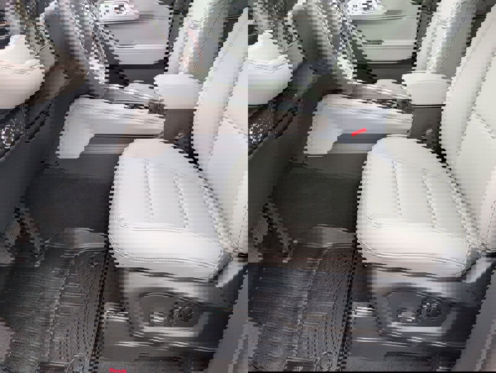 New 2026 Ford Explorer Active image 15