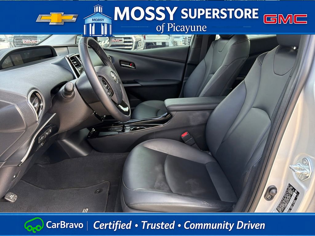 Used 2022 Toyota Prius FWD image 12