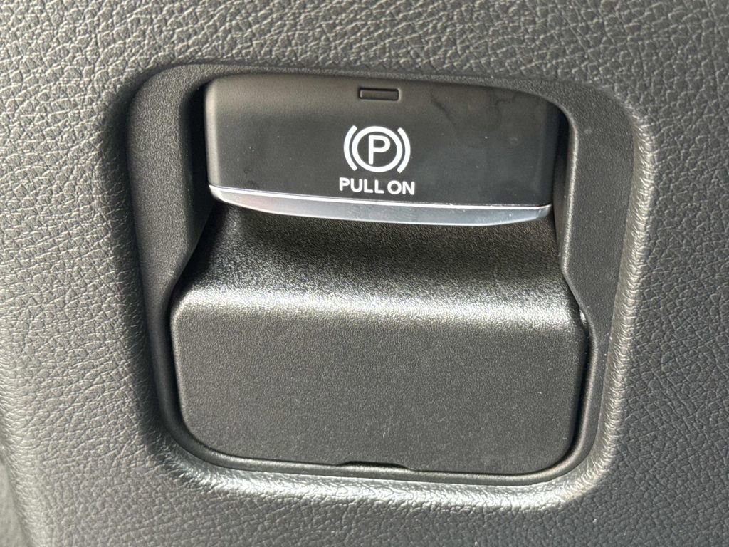 Used 2024 Jeep Wagoneer L Series II image 49