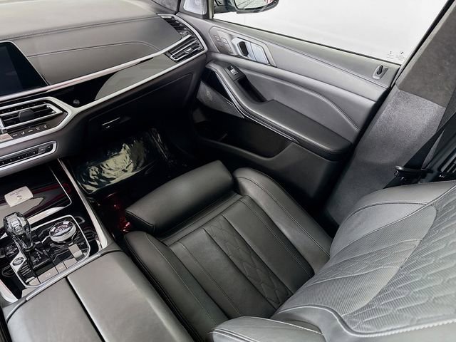 Used 2021 BMW ALPINA XB7 ALPINA XB7 image 26