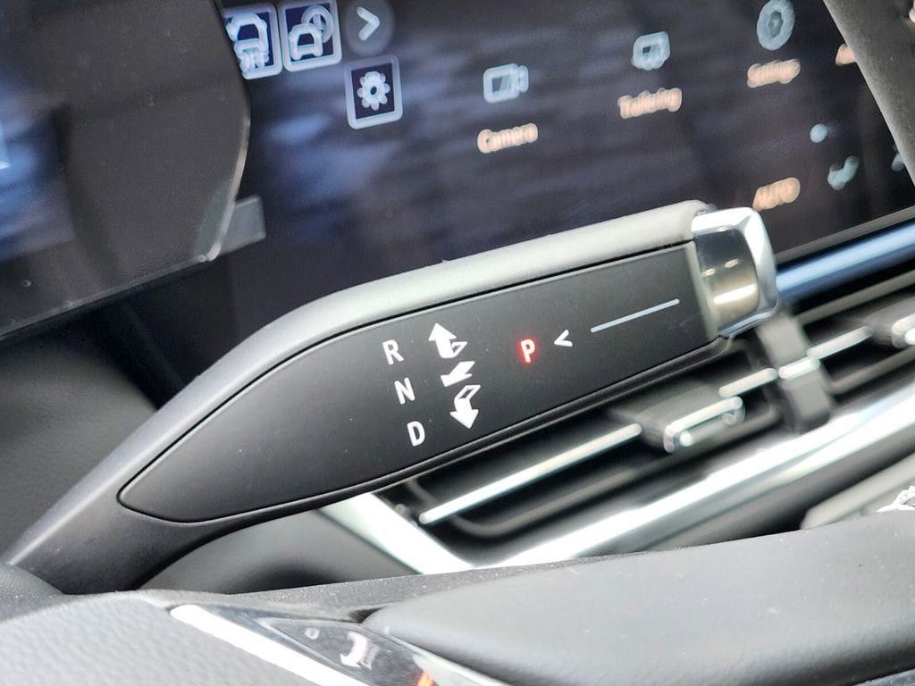 New 2026 Chevrolet Equinox EV LT AWD/4WD image 23