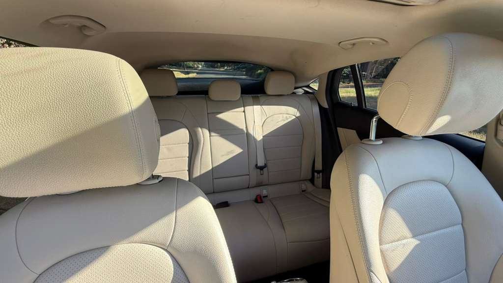 Used 2017 Mercedes-Benz GLC 300 4MATIC Coupe image 9