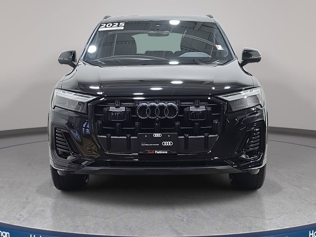 Certified 2025 Audi Q7 2.0T Premium w/ Convenience Plus Package image 2