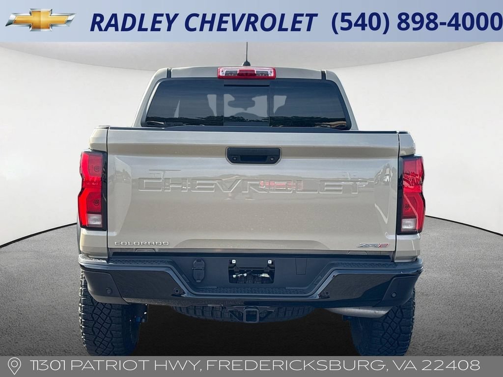 Used 2024 Chevrolet Colorado ZR2 w/ Technology Package AWD/4WD image 19