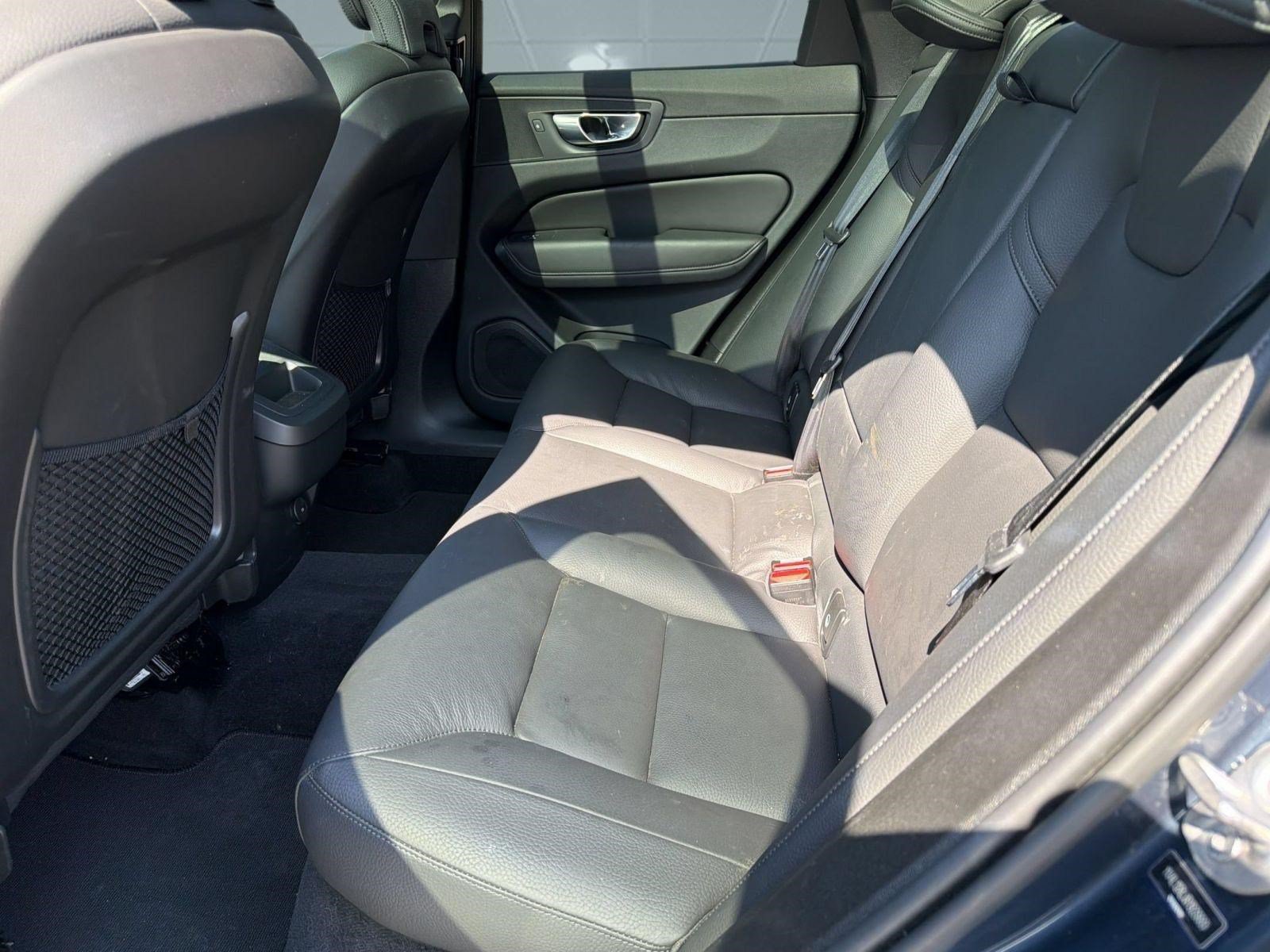 Certified 2024 Volvo XC60 B5 Plus w/ Climate Package AWD/4WD image 22