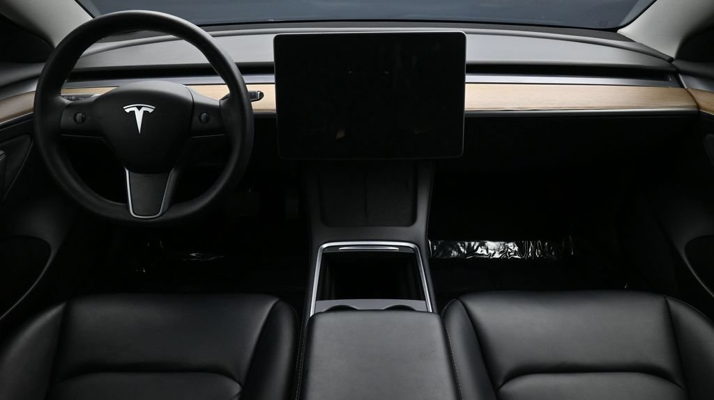 Used 2021 Tesla Model 3 Standard Range Plus RWD image 4