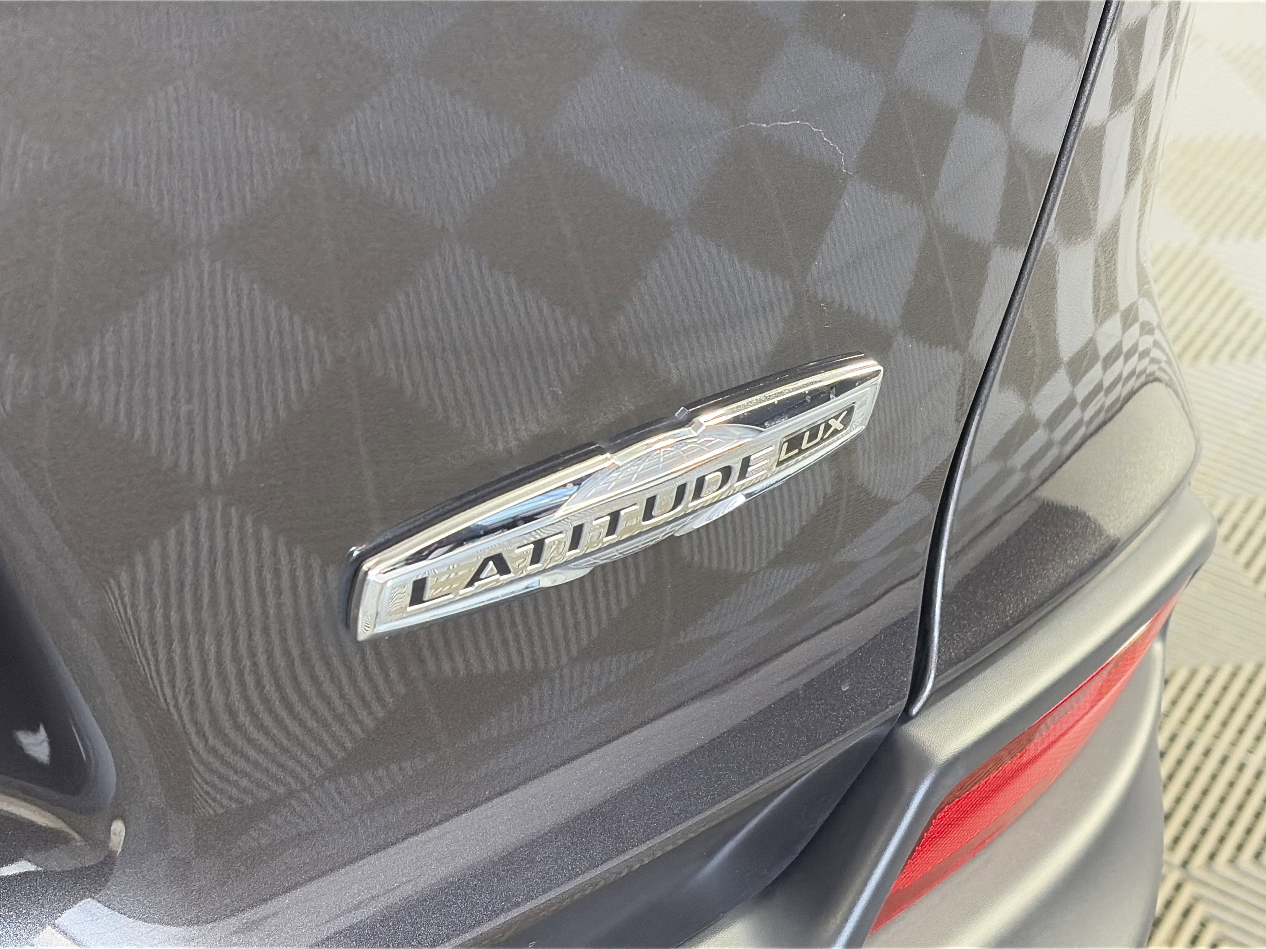 Used 2022 Jeep Cherokee Latitude Lux AWD/4WD image 17