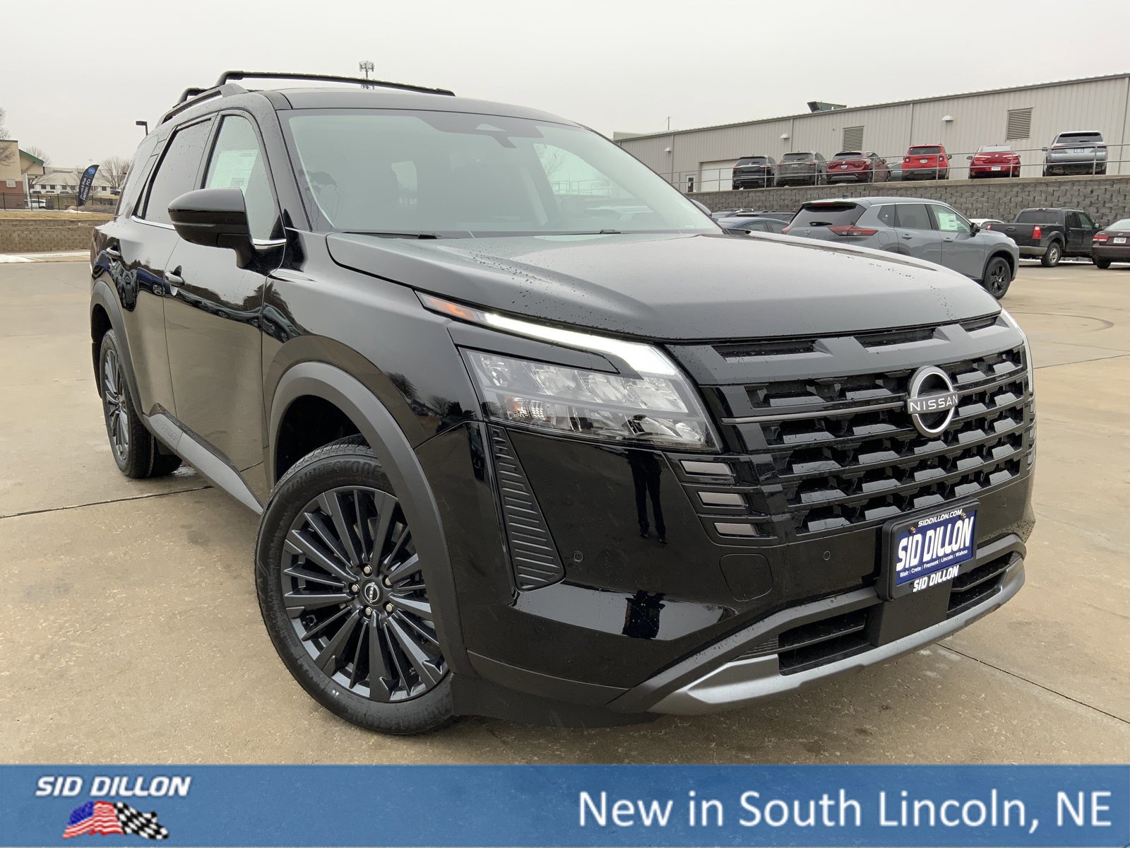 New 2026 Nissan Pathfinder SL w/ SL Premium Package image 2