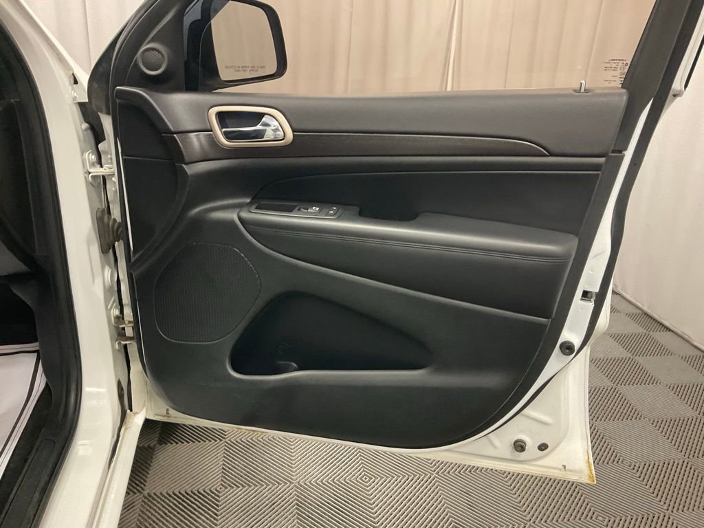 Used 2015 Jeep Grand Cherokee Altitude image 30