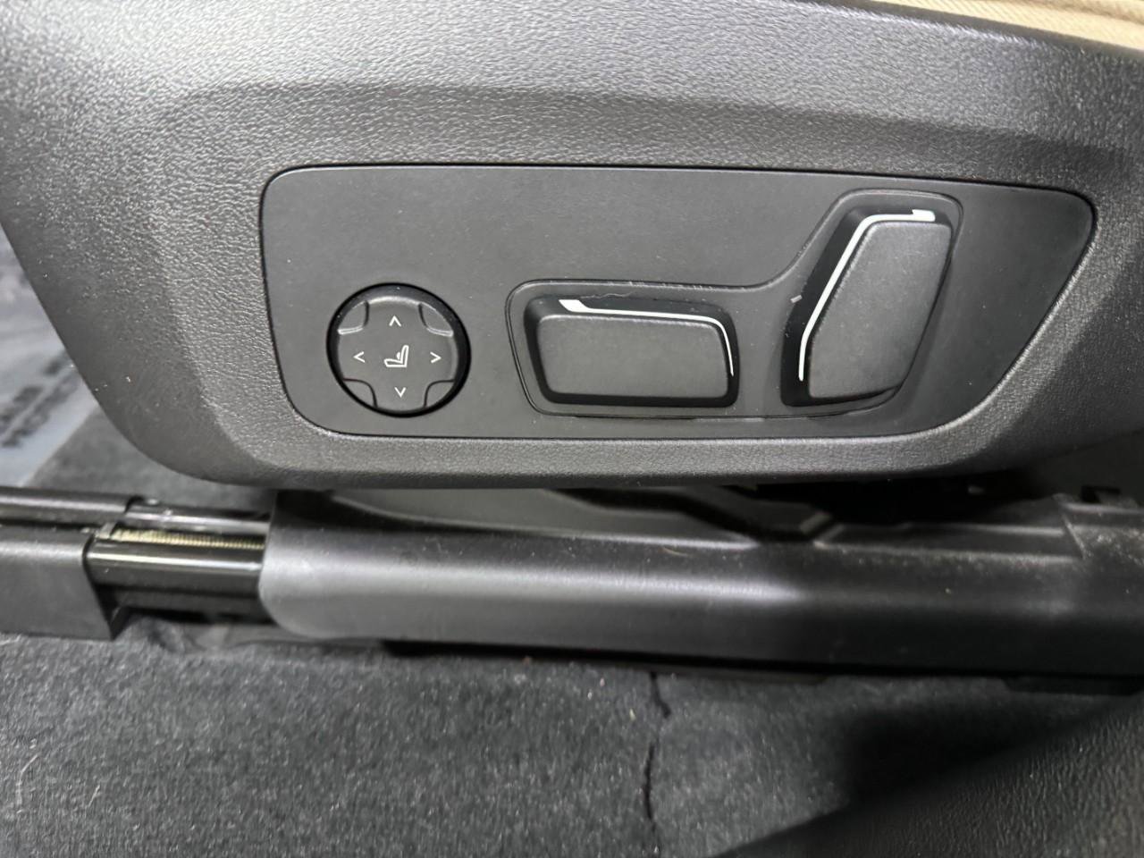 Used 2024 BMW X3 xDrive30i w/ Premium Package image 25