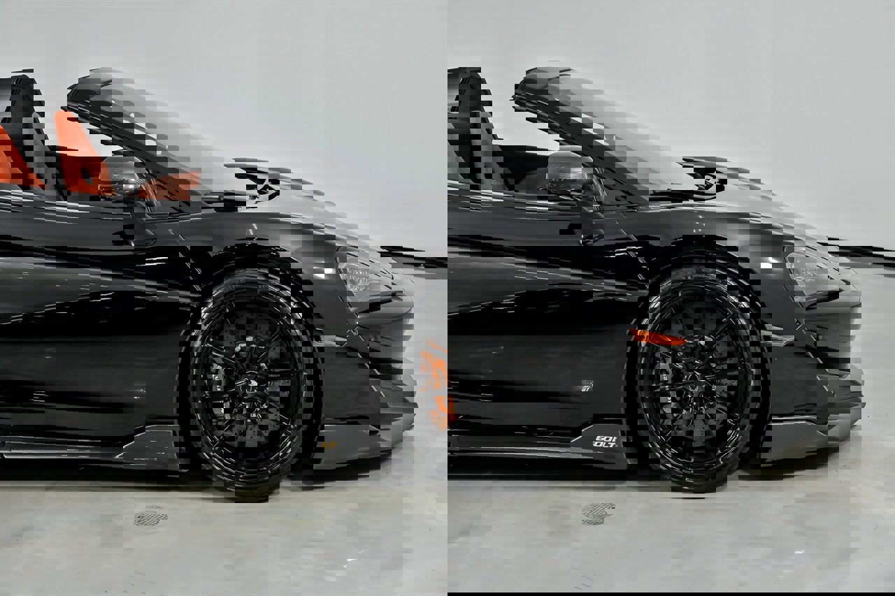 Used 2020 McLaren 600LT Spider image 16