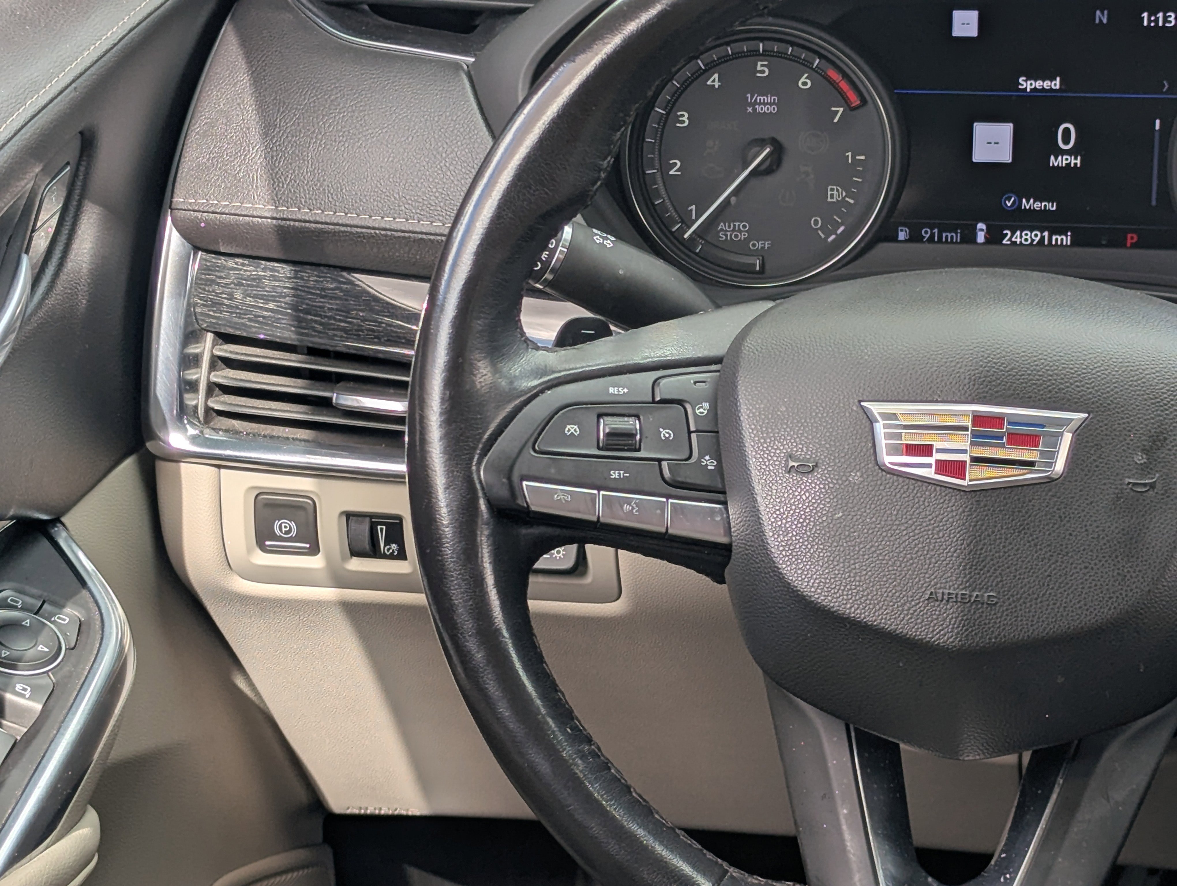 Used 2021 Cadillac XT4 Premium Luxury image 18