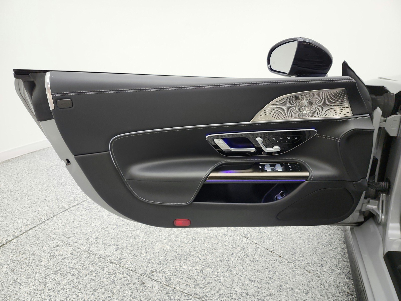 Certified 2022 Mercedes-Benz SL 63 AMG 4MATIC image 12