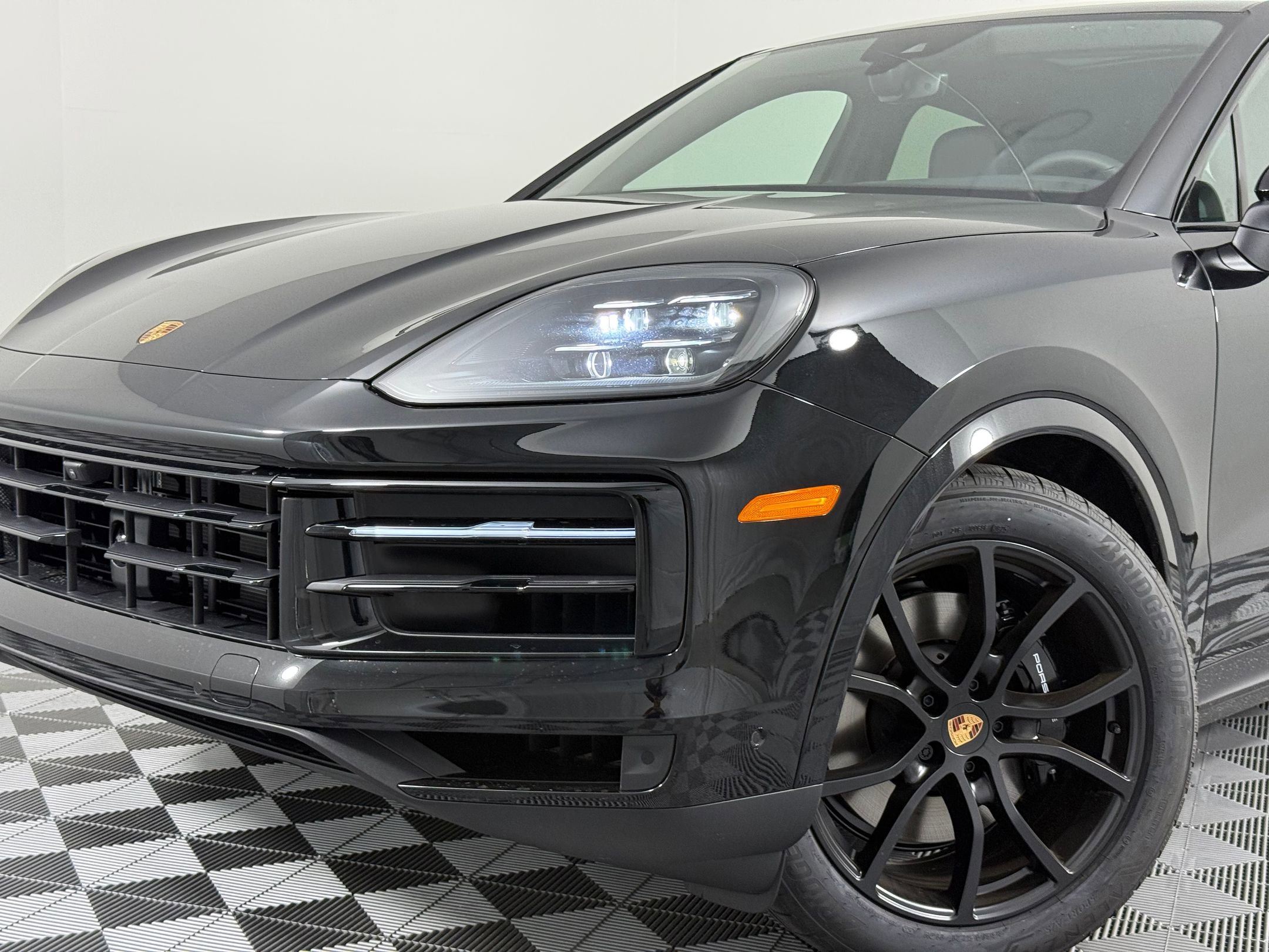 Used 2026 Porsche Cayenne Coupe AWD/4WD image 11