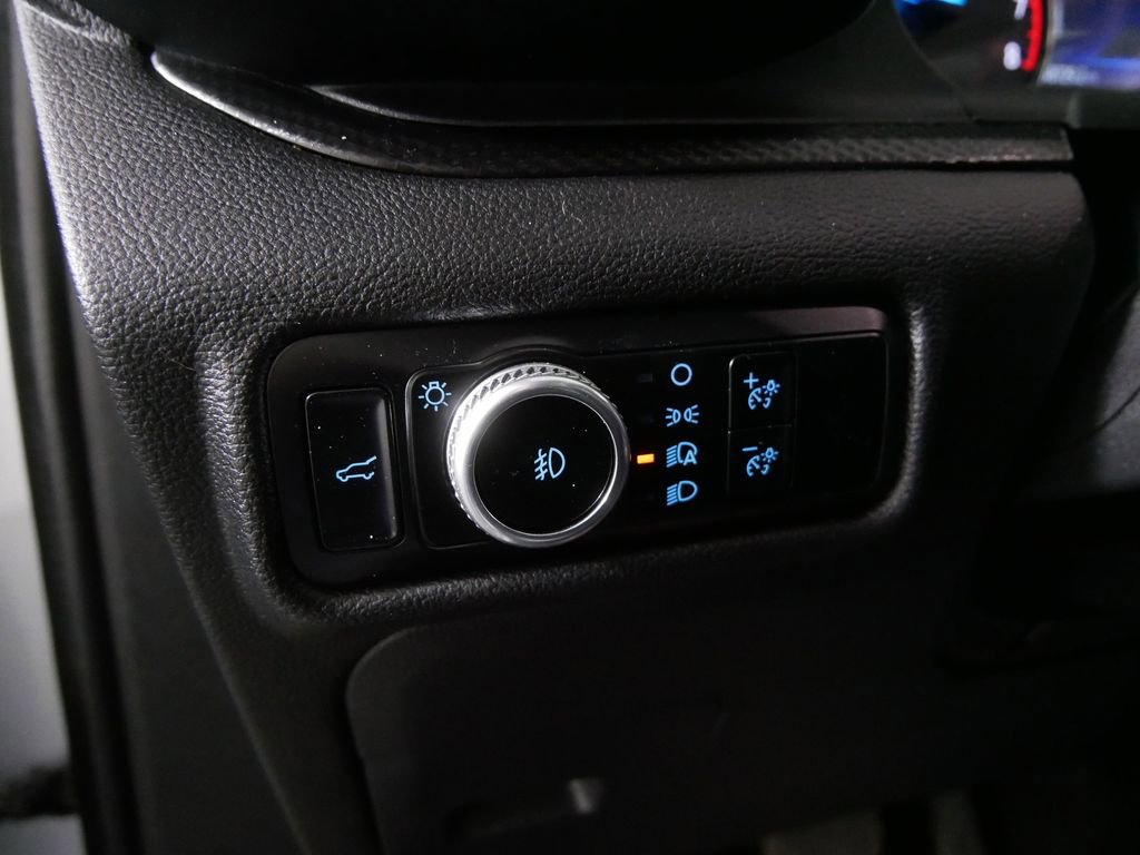 Used 2023 Ford Explorer ST-Line image 16