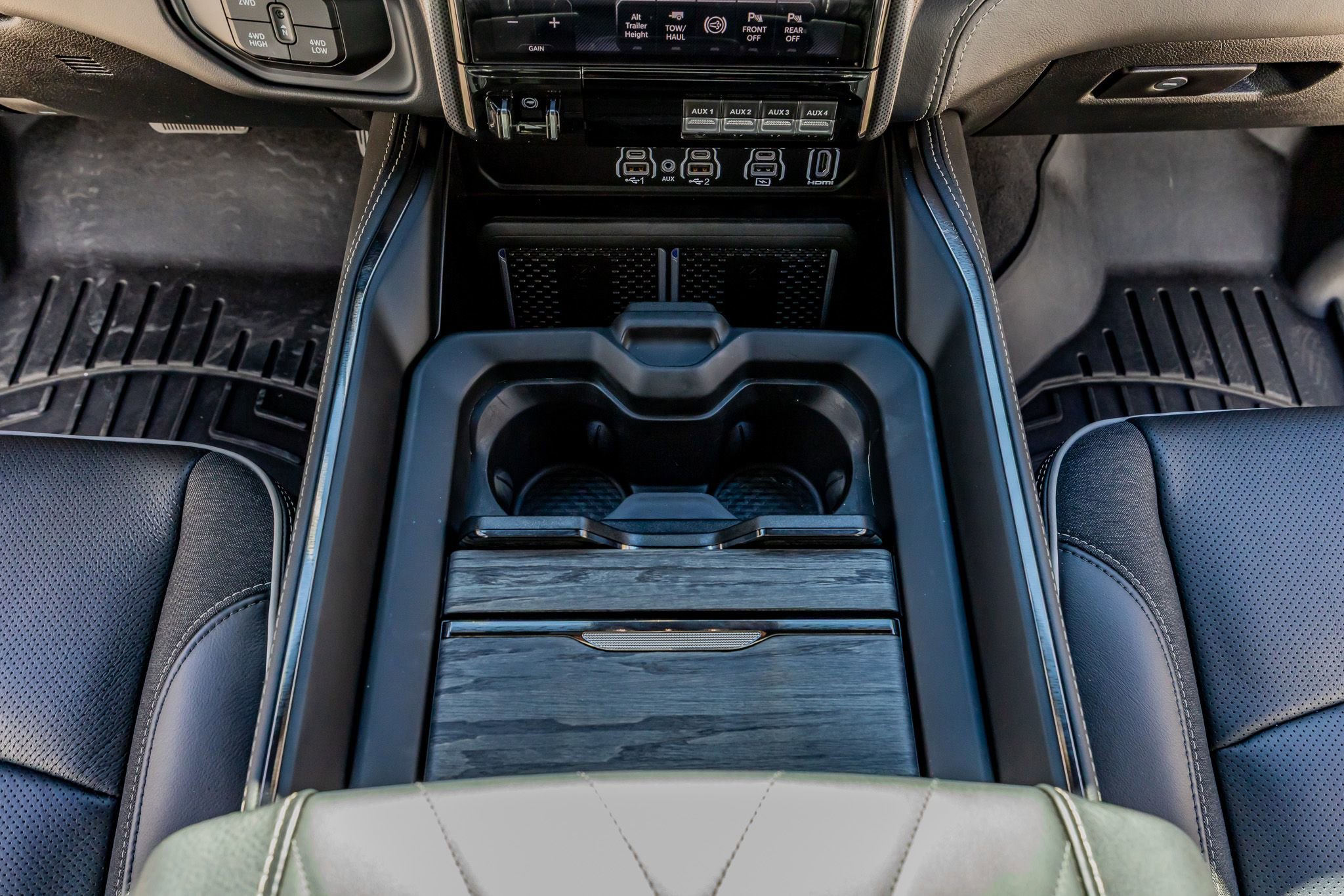 Used 2025 RAM 3500 Limited image 28