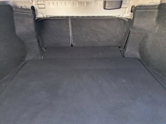 Used 2019 Toyota Camry SE image 6