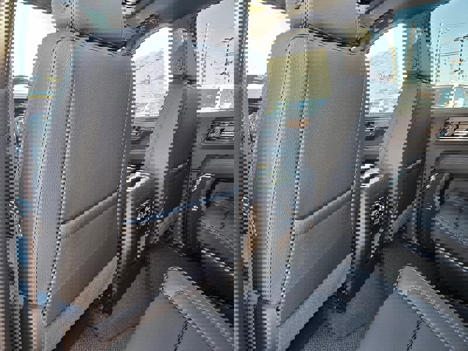 New 2026 GMC Yukon XL Denali w/ Sun & Power Step Package image 27