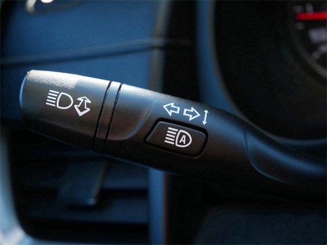 Used 2023 GMC Terrain SLE w/ Driver Convenience Package image 26