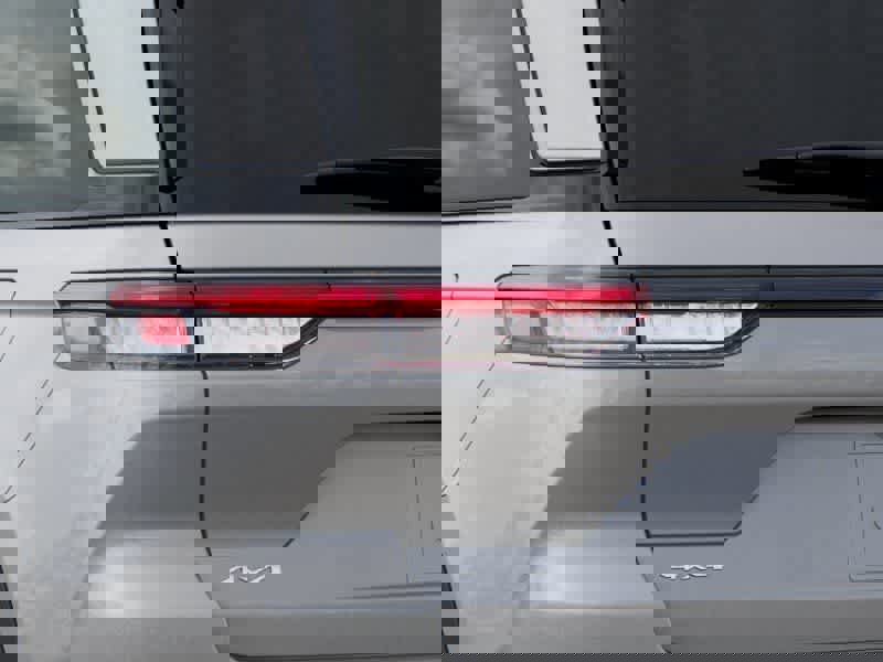 New 2026 Jeep Grand Cherokee Limited w/ Limited Altitude Package image 9